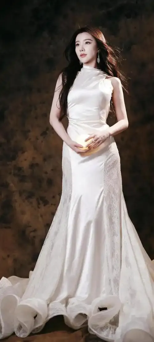 少妇真人直播互动界面展示图
